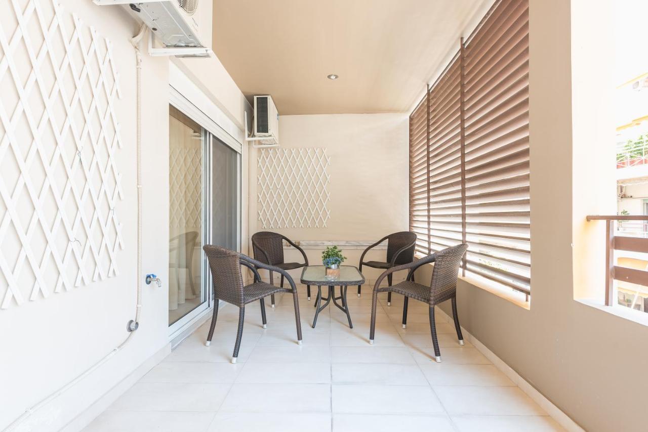 Comfortable,sunny In Center Apartment